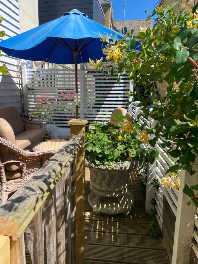 King Street Accomadation Margate Bagian luar foto