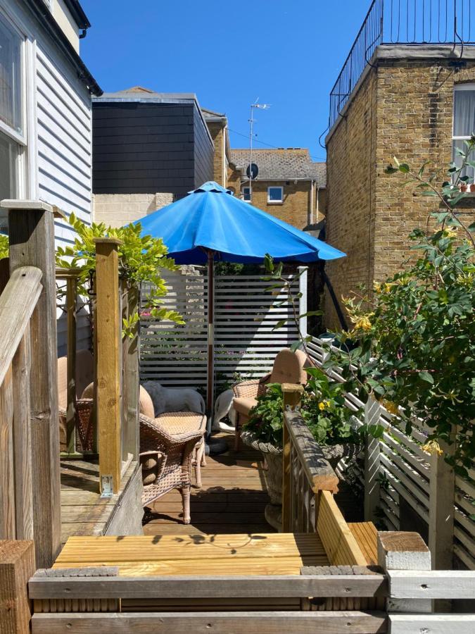 King Street Accomadation Margate Bagian luar foto